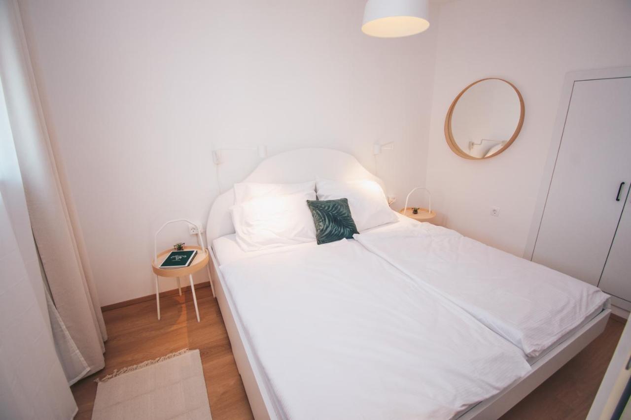 Na Apartments Maribor Exteriör bild